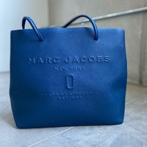 Marc Jacobs Logo Shopper East-West Tote Bag